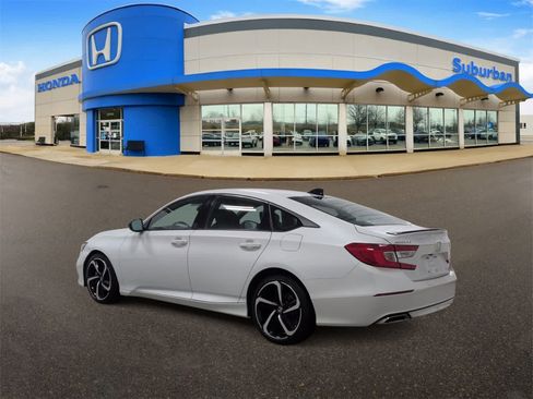 Used 2022 Honda Accord Sport image 6