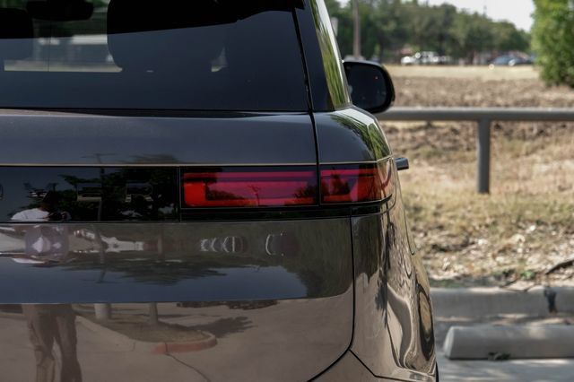 New 2026 Land Rover Range Rover Sport Dynamic SE AWD/4WD image 64