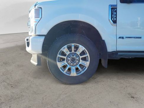 Used 2022 Ford F350 Limited image 14