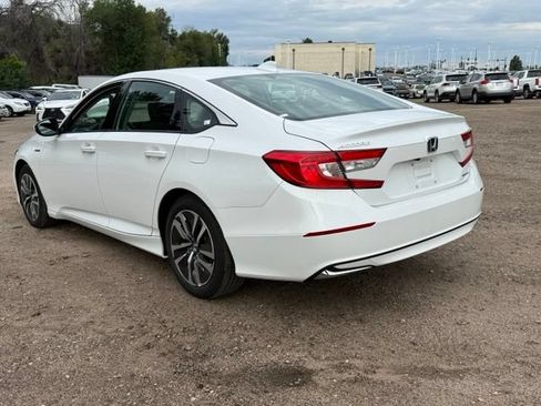 Used 2021 Honda Accord Hybrid image 3
