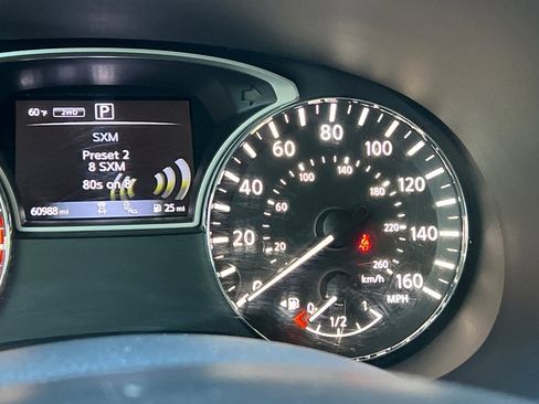 Used 2018 Nissan Pathfinder SL AWD/4WD image 37