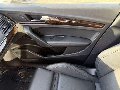 Used 2019 Audi Q5 Prestige image 30