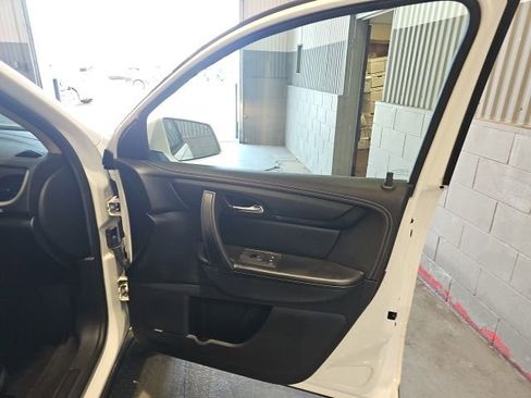 Used 2017 Chevrolet Traverse LT AWD/4WD image 24