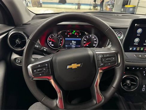 Certified 2025 Chevrolet Blazer LT w/ Convenience Package AWD/4WD image 21