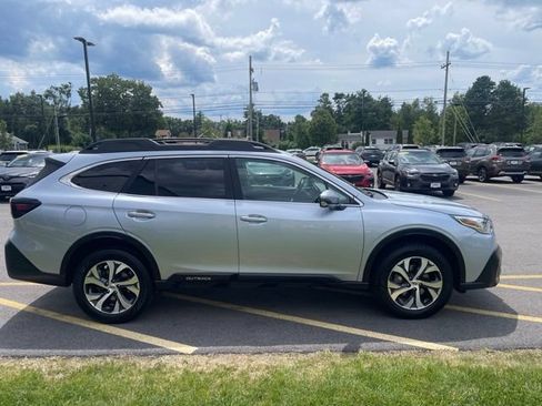 Used 2020 Subaru Outback Limited AWD/4WD image 4