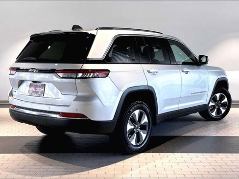 Used 2022 Jeep Grand Cherokee Limited 4xe AWD/4WD image 10