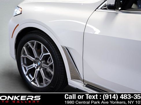 Used 2022 BMW X7 xDrive40i w/ Executive Package AWD/4WD image 93