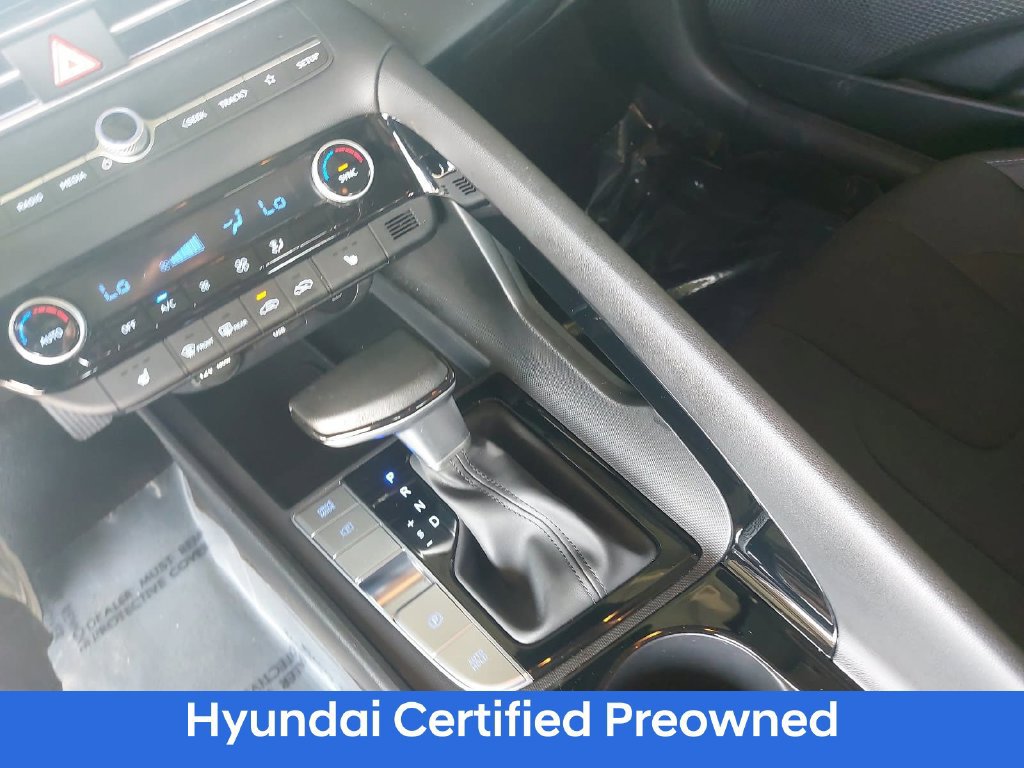 Certified 2025 Hyundai Elantra SEL FWD image 24