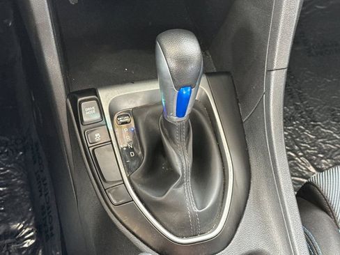 Used 2019 Hyundai Veloster 2.0 FWD image 30