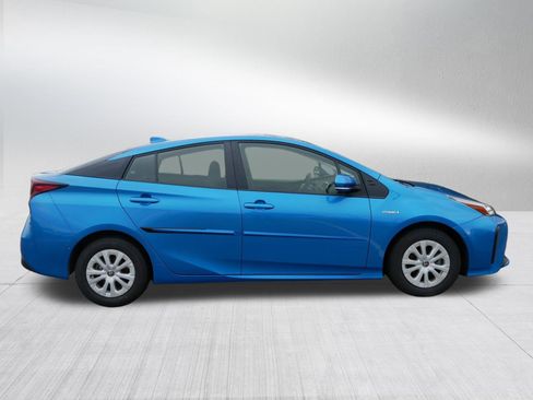 Used 2021 Toyota Prius LE FWD image 8