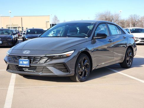 New 2026 Hyundai Elantra Sport image 2