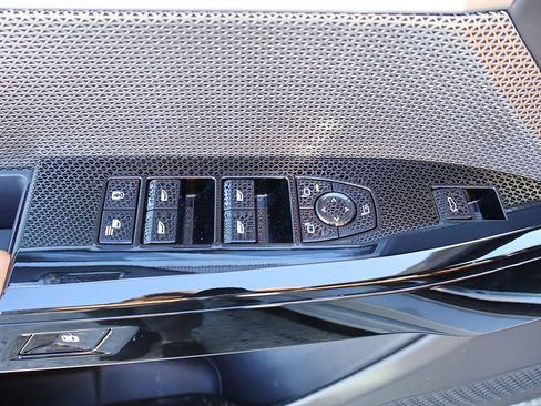 Used 2023 BMW 740i RWD image 42