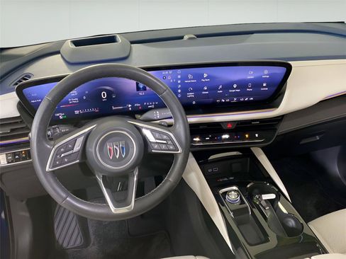 Used 2024 Buick Envision Avenir AWD/4WD image 23