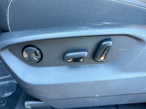 New 2026 Volkswagen Atlas Cross Sport SE image 34