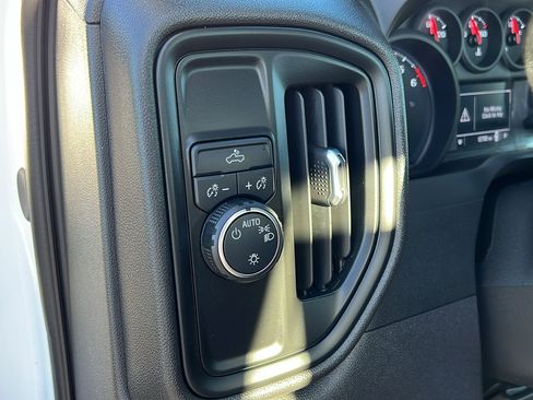 Certified 2025 Chevrolet Silverado 1500 W/T RWD image 22