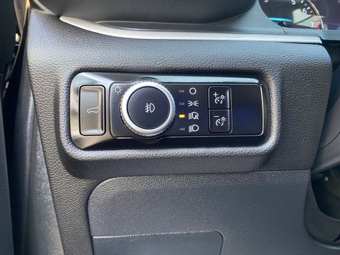 Used 2023 Ford Explorer XLT w/ Equipment Group 202A image 19