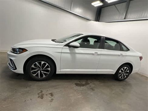 Certified 2025 Volkswagen Jetta S image 2