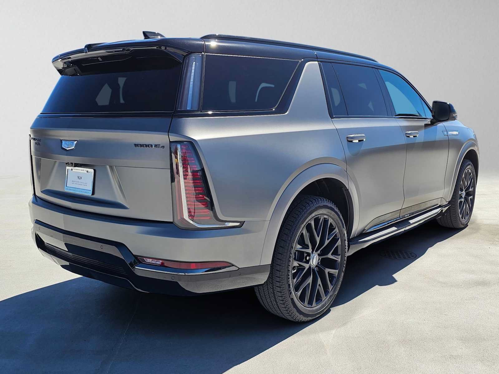 New 2026 Cadillac Escalade IQL Sport 2 w/ LPO, ONYX Package AWD/4WD image 3