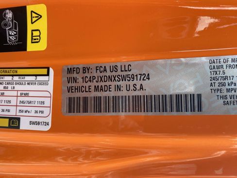 Used 2025 Jeep Wrangler Unlimited Sport AWD/4WD image 23