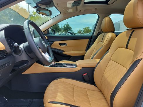Certified 2024 Nissan Sentra SV w/ SV Premium Package FWD image 13