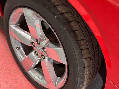 Used 2010 Dodge Challenger R/T image 32