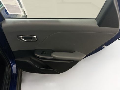 Used 2025 Kia K4 FWD image 30