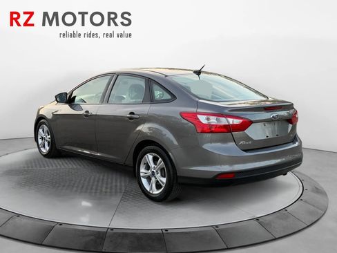 Used 2014 Ford Focus SE image 3