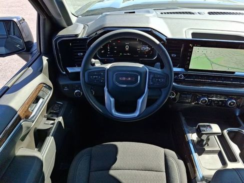 New 2026 GMC Sierra 1500 Elevation image 8