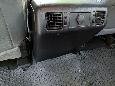 Used 2016 Toyota Tundra SR5 w/ SR5 Upgrade Package image 24