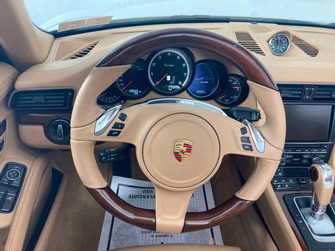 Certified 2015 Porsche 911 Turbo image 9