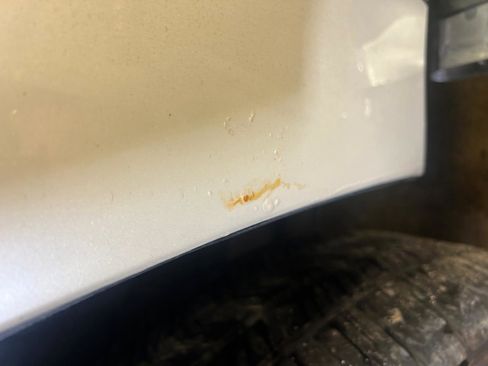 Used 2013 Chevrolet Avalanche LTZ image 16