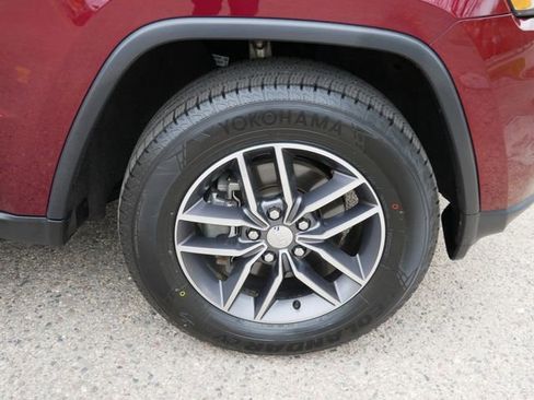 Used 2018 Jeep Grand Cherokee Limited w/ Trailer Tow Group IV AWD/4WD image 7