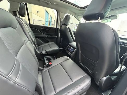 Used 2026 Lincoln Aviator 2WD w/ Jet Appearance Package image 37