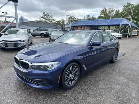 Used 2019 BMW 530i w/ Convenience Package image 3