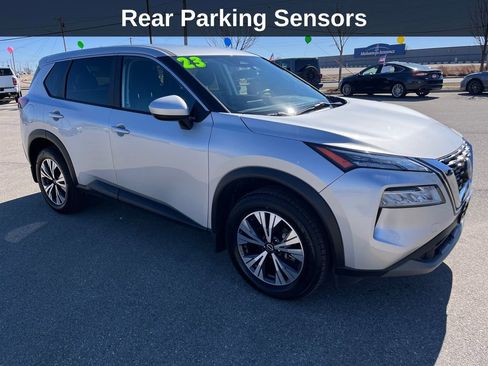 Used 2023 Nissan Rogue SV image 9