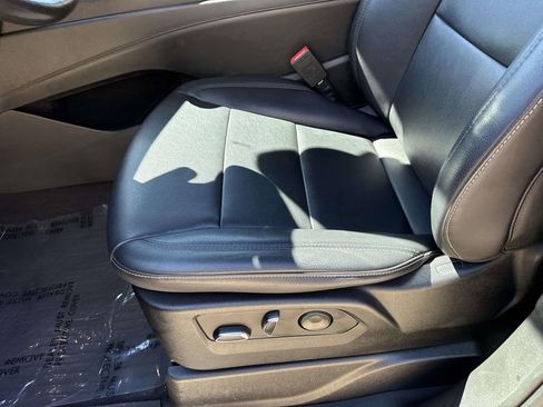 Used 2022 Cadillac Escalade ESV Luxury image 24