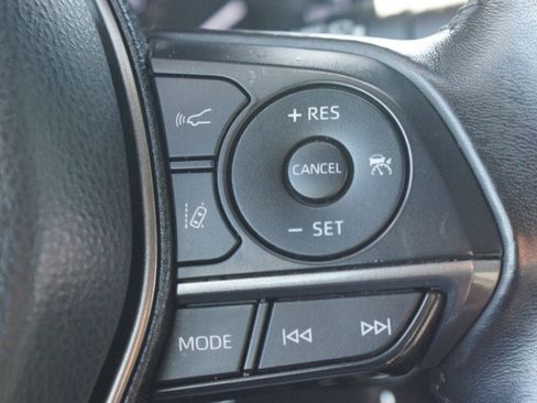 Used 2023 Toyota Camry SE image 8