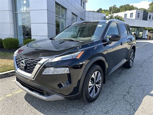 Certified 2022 Nissan Rogue SV w/ SV Premium Package image 4