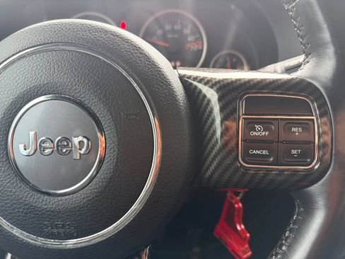 Used 2017 Jeep Wrangler Unlimited Sahara AWD/4WD image 25