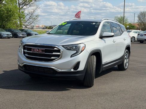 Used 2020 GMC Terrain SLT w/ Preferred Package image 2