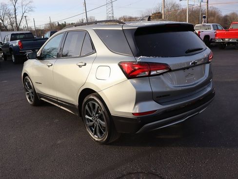 Used 2024 Chevrolet Equinox RS image 3