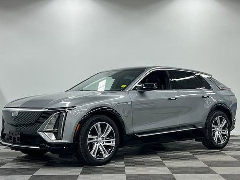 Used 2024 Cadillac Lyriq Tech image 5