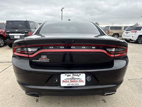 Used 2021 Dodge Charger SXT w/ Leather Interior Group RWD image 6
