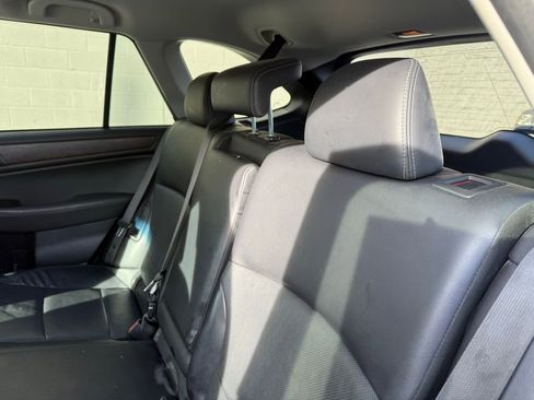 Used 2017 Subaru Outback 2.5i Limited image 24