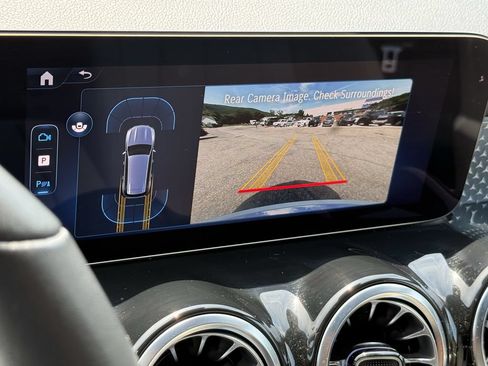 Certified 2025 Mercedes-Benz GLB 250 4MATIC image 24
