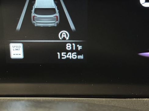 Used 2025 Kia Telluride S AWD/4WD image 38