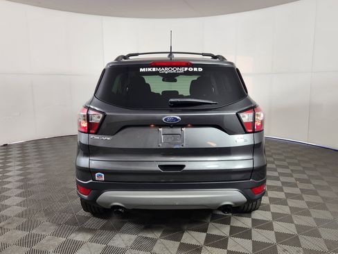 Used 2018 Ford Escape SE w/ Ford Safe & Smart Package image 6