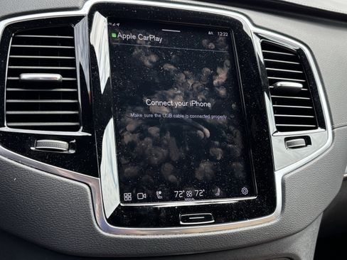 Used 2024 Volvo XC90 B6 Ultimate w/ Protection Package Premier image 24