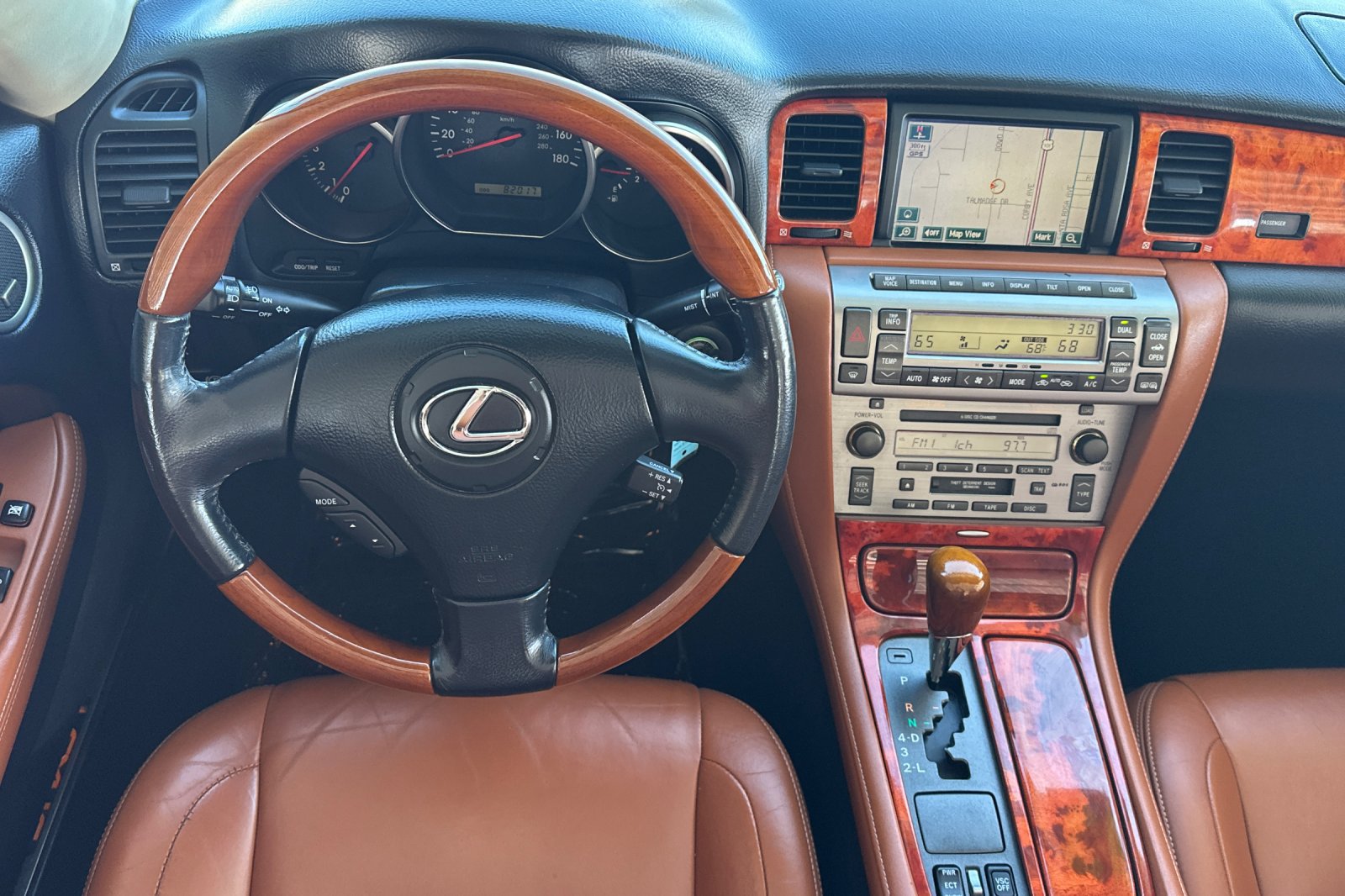 Used 2005 Lexus SC 430 Convertible w/ Preferred Accessory Pkg RWD image 15