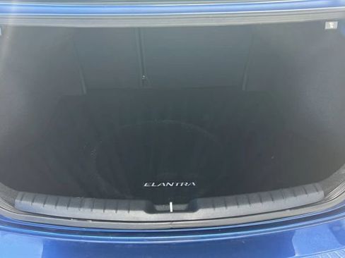 Used 2018 Hyundai Elantra SEL FWD image 12